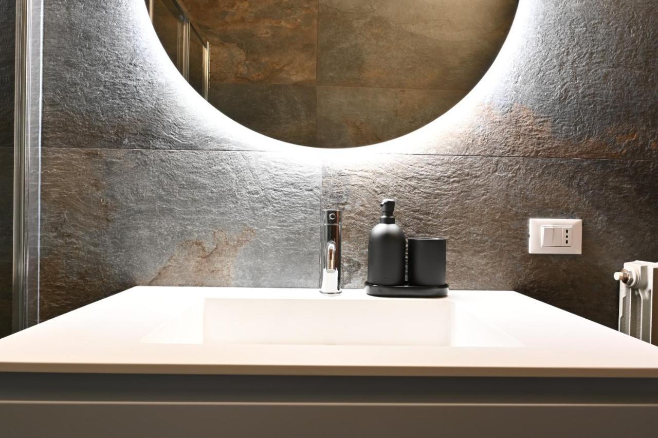 Apartamento Le Guglie In Piazza Castello - Centro Storico Milán
